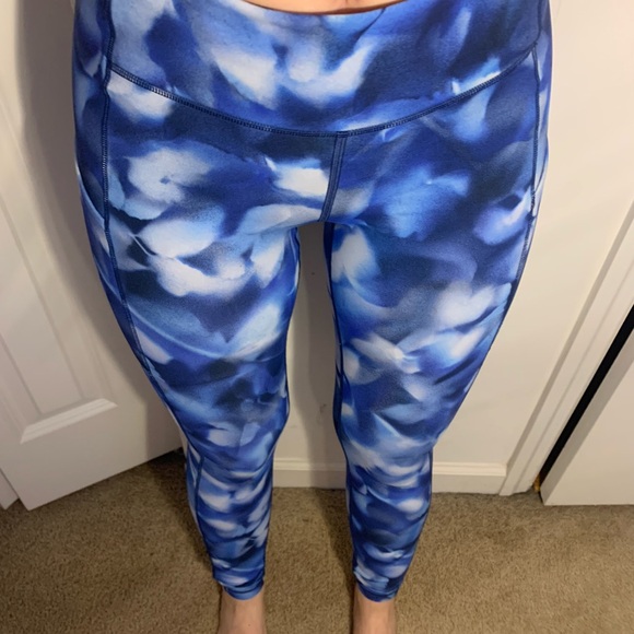 NWOT full length lulu leggings with pockets - Picture 7 of 7